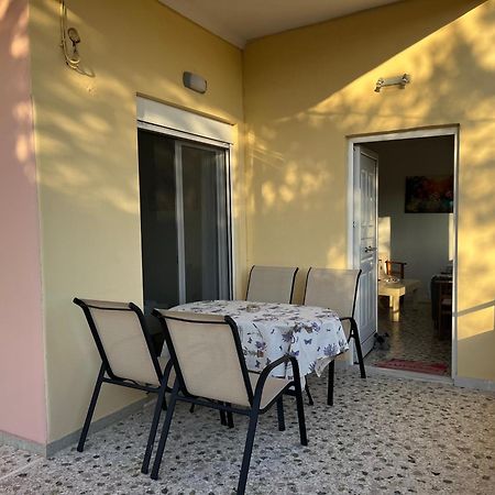 Agia Marina  Athens Riviera: 2 Bed / 3' Walk From The Beach מראה חיצוני תמונה