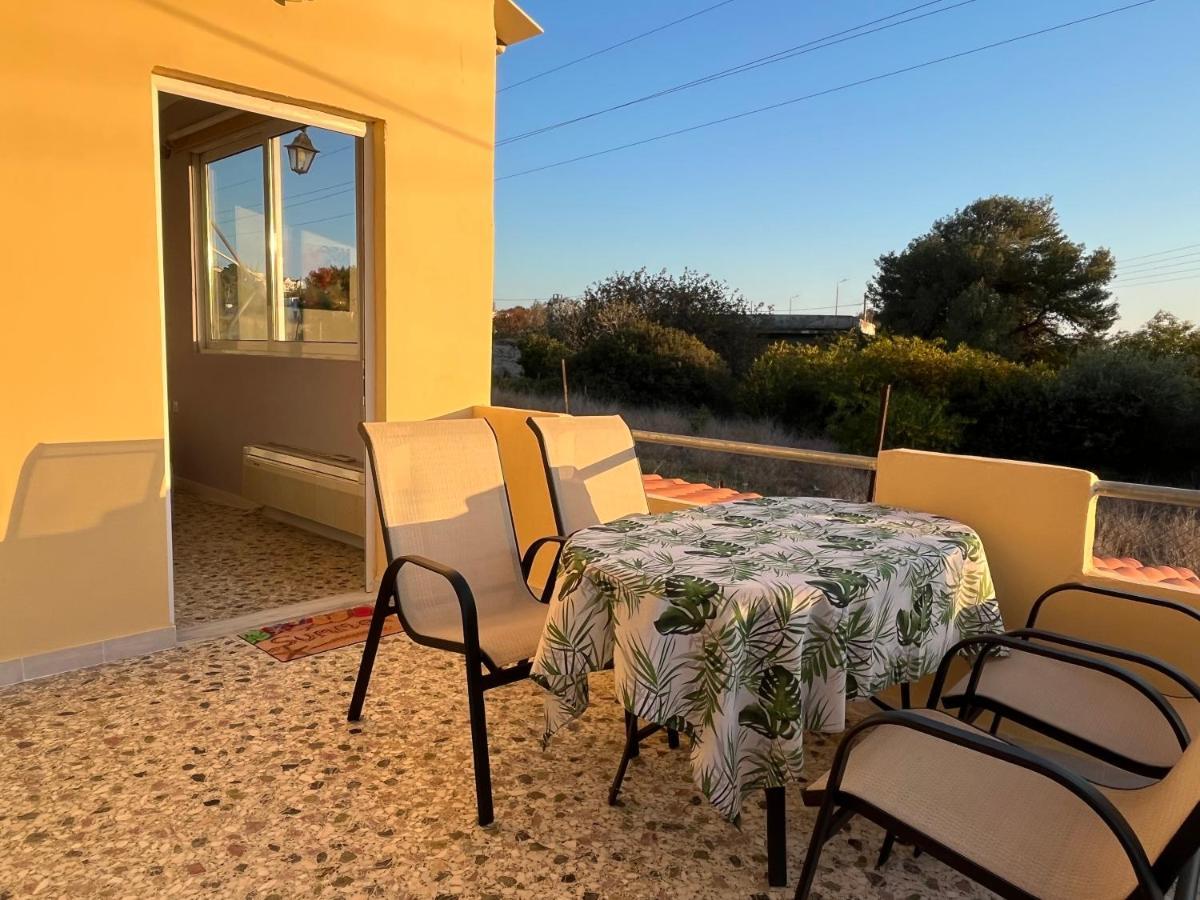Agia Marina  Athens Riviera: 2 Bed / 3' Walk From The Beach מראה חיצוני תמונה