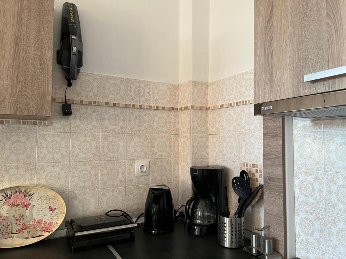Agia Marina  Athens Riviera: 2 Bed / 3' Walk From The Beach מראה חיצוני תמונה