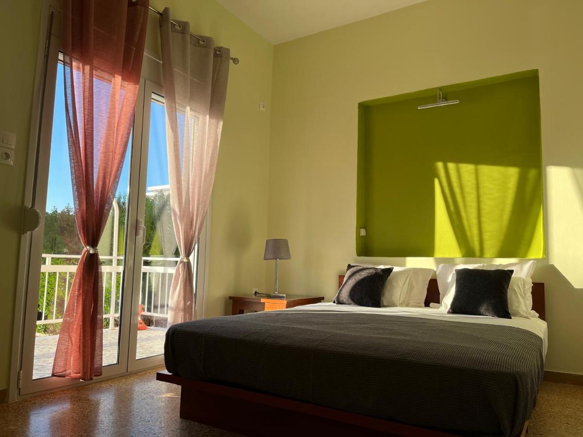 Agia Marina  Athens Riviera: 2 Bed / 3' Walk From The Beach מראה חיצוני תמונה